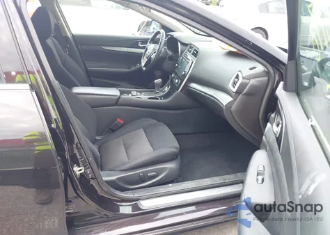 2016 Nissan Maxima 3.5 Platinum/3.5 S/3.5 Sl/3.5 Sr/3.5 Sv z USA, uszkodzony, nr VIN 1N4AA6AP9GC444573